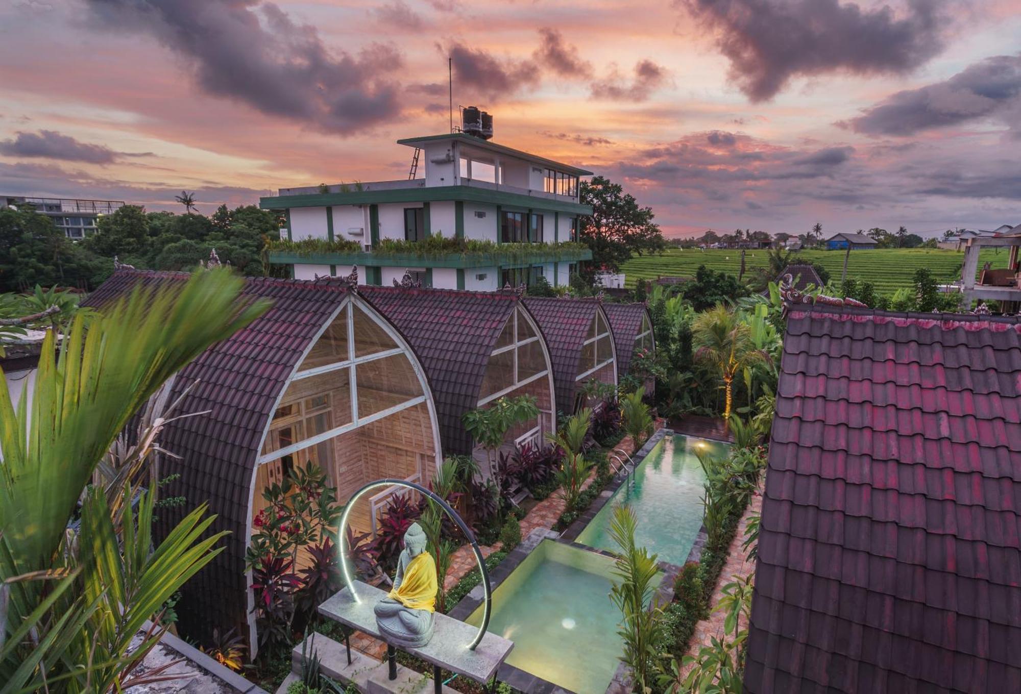Ila Gaia Bali Hotel Canggu  Exterior photo