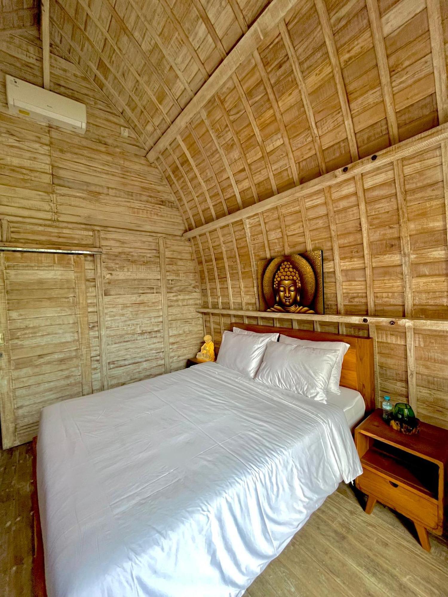Ila Gaia Bali Hotel Canggu  Exterior photo